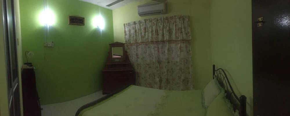 A'isy Rest House - photo 19