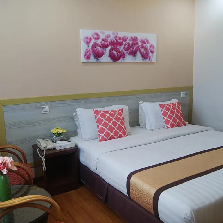 TD Plaza Hotel - photo 40