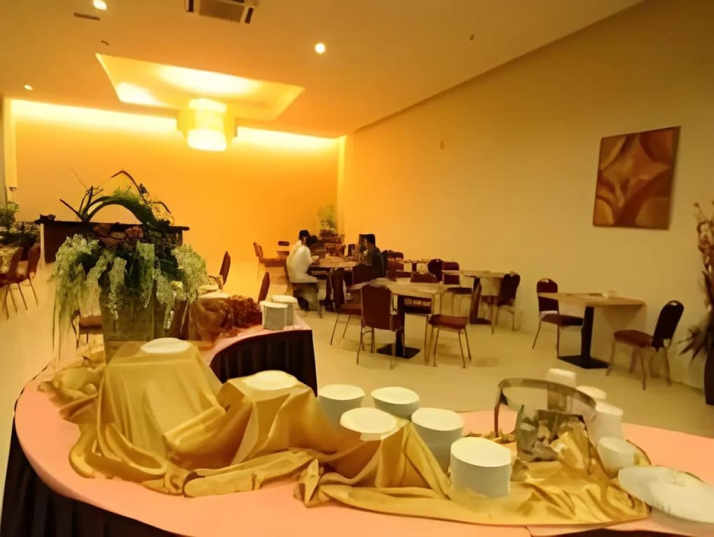 Kingwood Hotel Mukah - photo 8