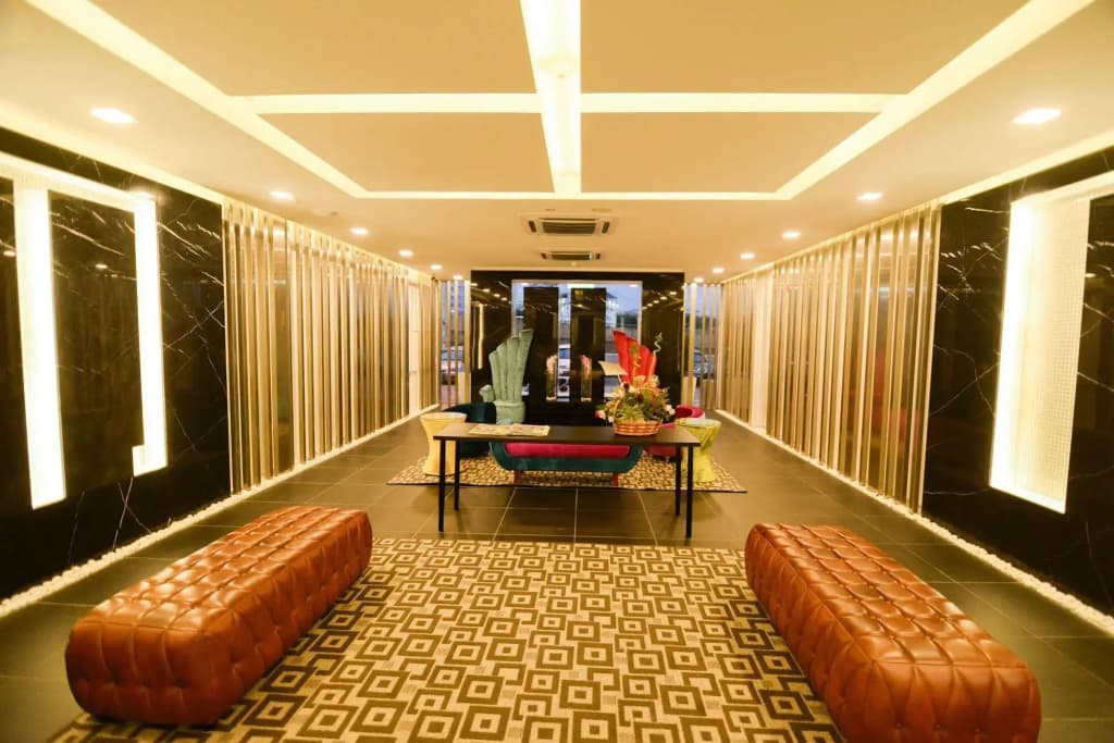 M Design Hotel at Shamelin Perkasa - photo 12