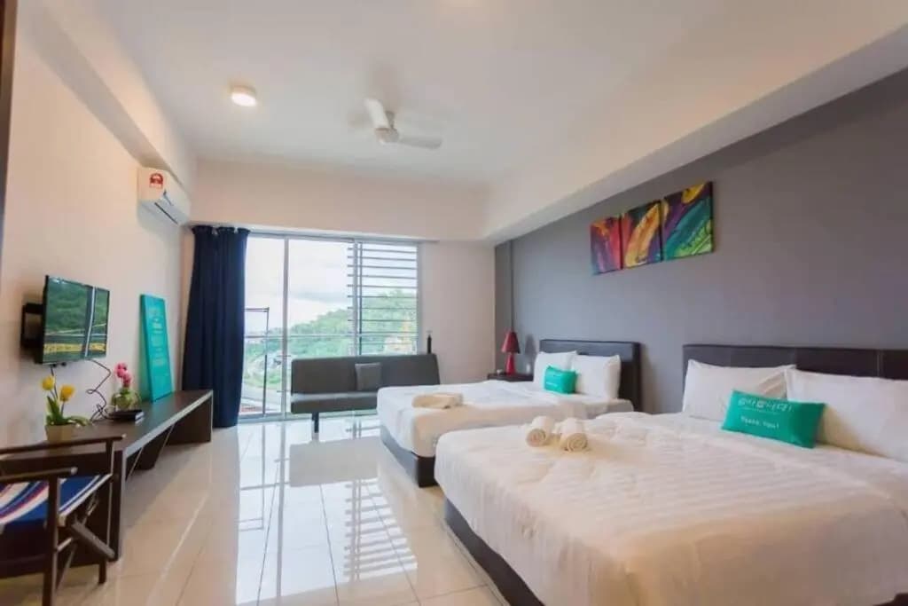 Aeropod [5B]/Near Airport / 2 Queen Bed/ Netflix/Free Parking - photo 1