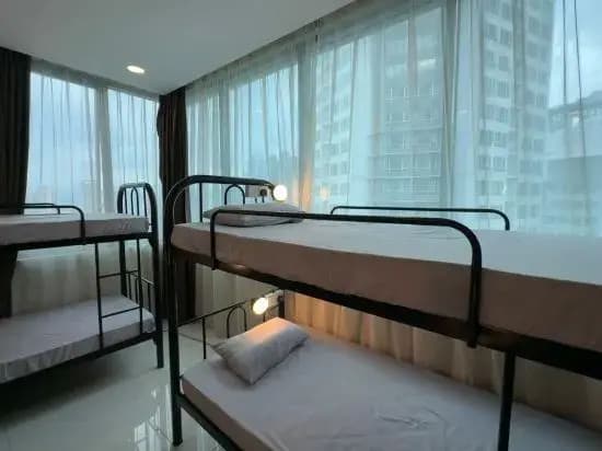 KLCC Dorm (7 min walking to Twin Towers) - photo 2