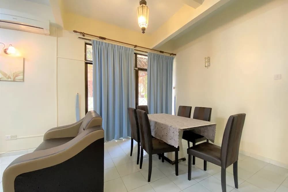 Oyo 90199 Homely&cozy House - photo 25