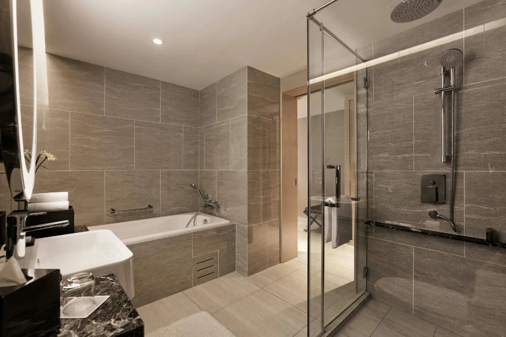 Renaissance Kuala Lumpur Hotel & Convention Centre - photo 8