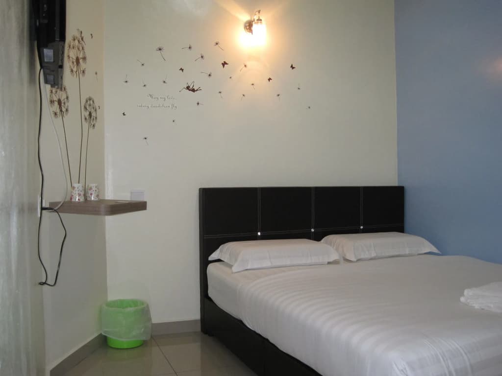 Max Inn Suite Hotel - photo 2