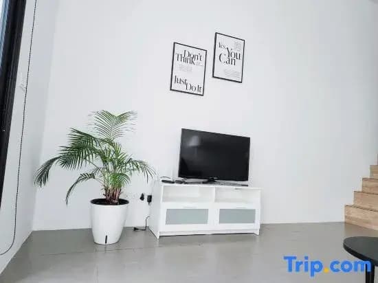 The Establishment Bangsar - photo 21