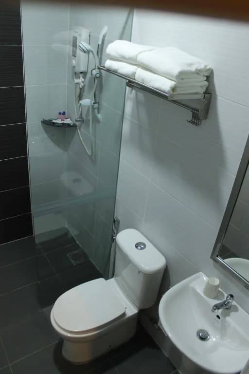 Clover Hotel - photo 10