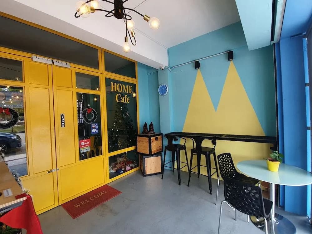 OYO 89728 Home Guesthouse & Cafe - photo 13