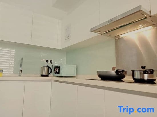 Legoland-5min Walk@ Happy Travel at Afiniti Residency 8Pax(max) with Bathtub - photo 7
