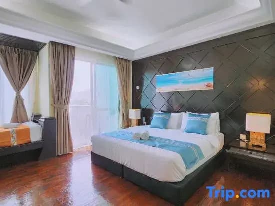 Langkawi Lagoon Resort 3 pax by Define Suite - photo 2