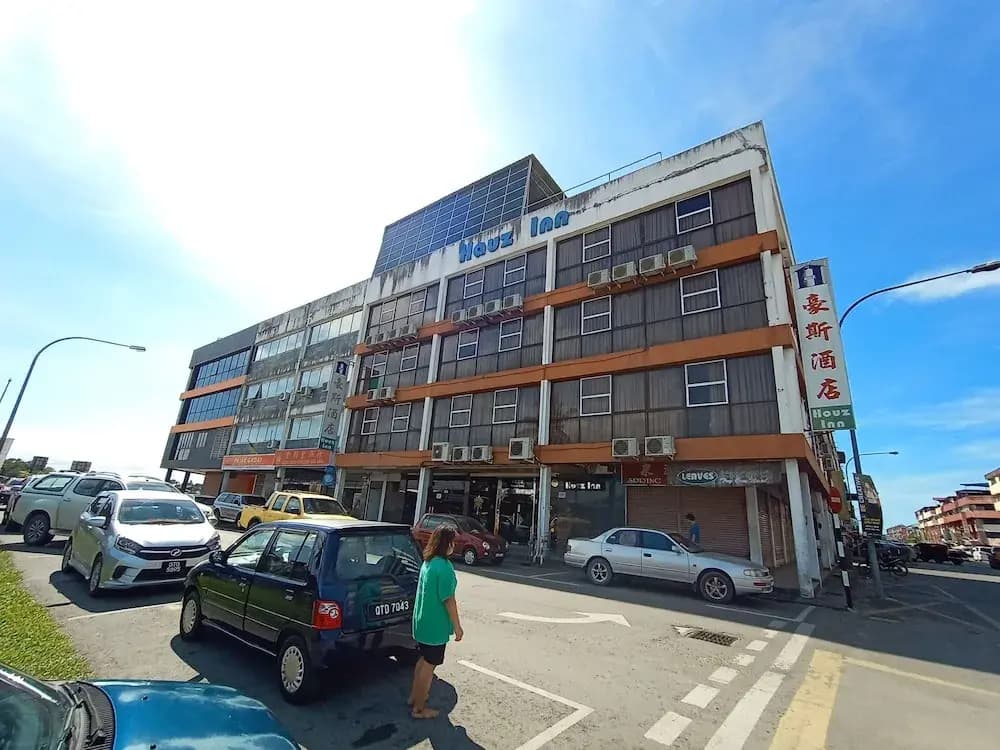 Oyo 89866 Houz Inn - photo 15