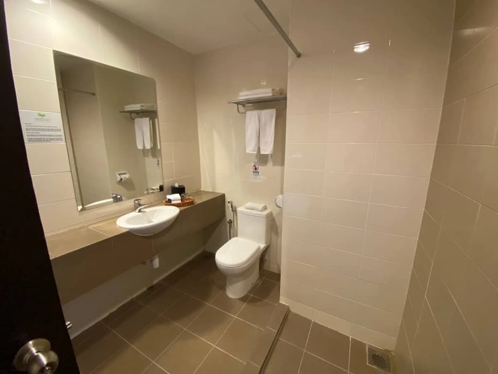 Cherengin Hills Convention & Spa Resort - photo 10