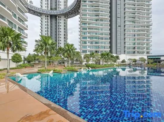 DAAB5 Elegant Skyline Suite * Datum Jelatek near KLCC - photo 2