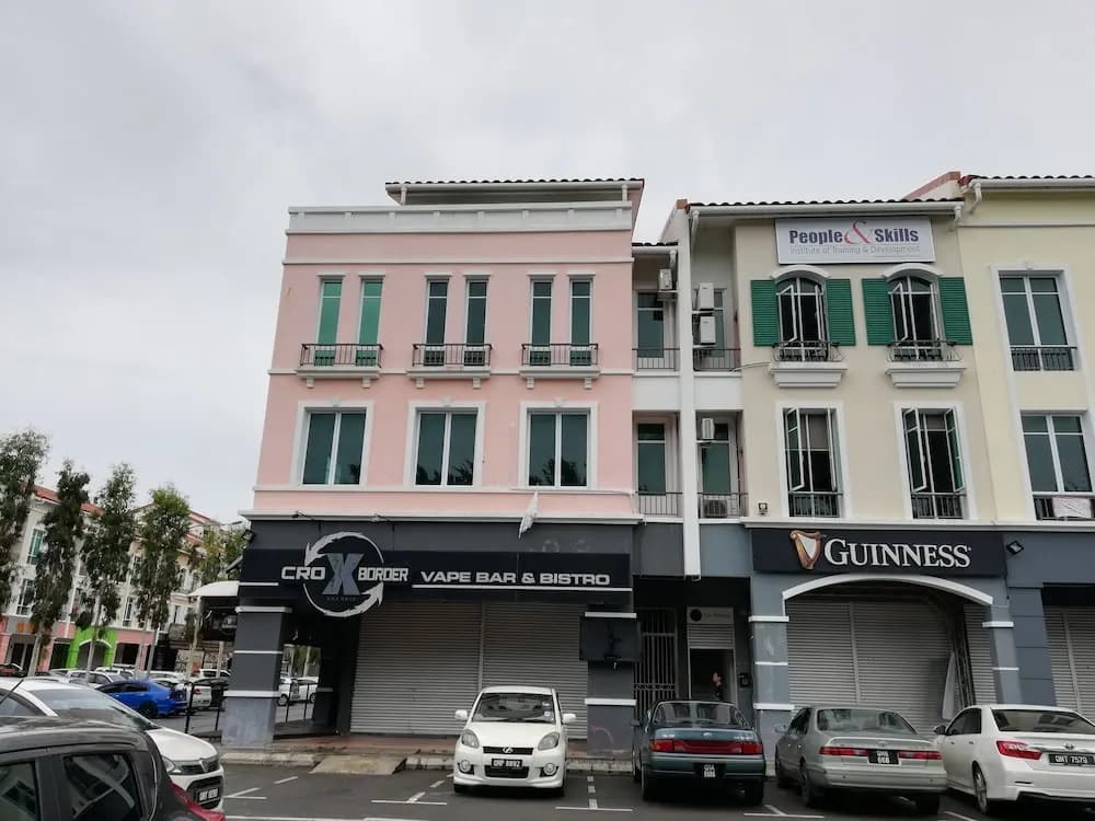 Villa Dadap Miri - photo 1