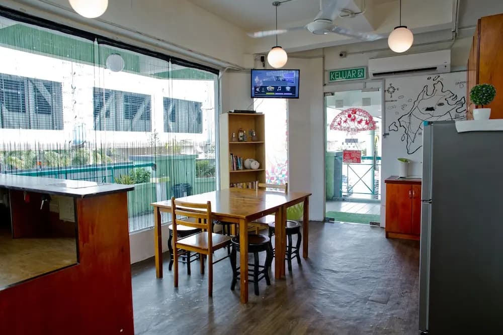 Borneo Venture Hostel - photo 20