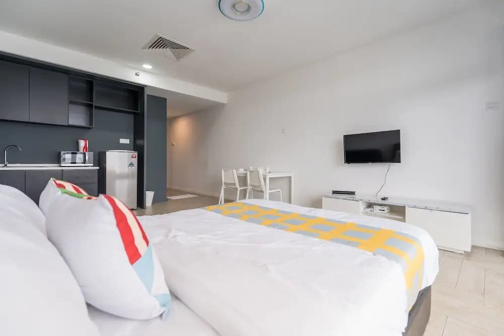 OYO Home 43951 Fair  Studio Empire City Marriot - photo 12