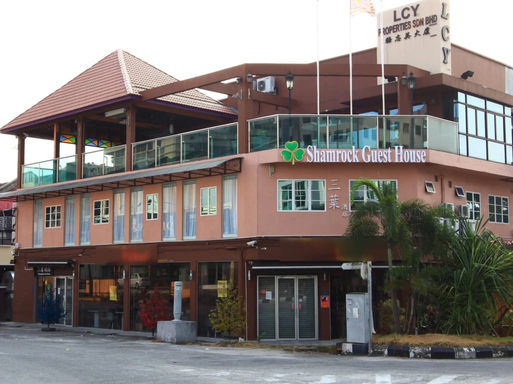 Shamrock Guest House - photo 18