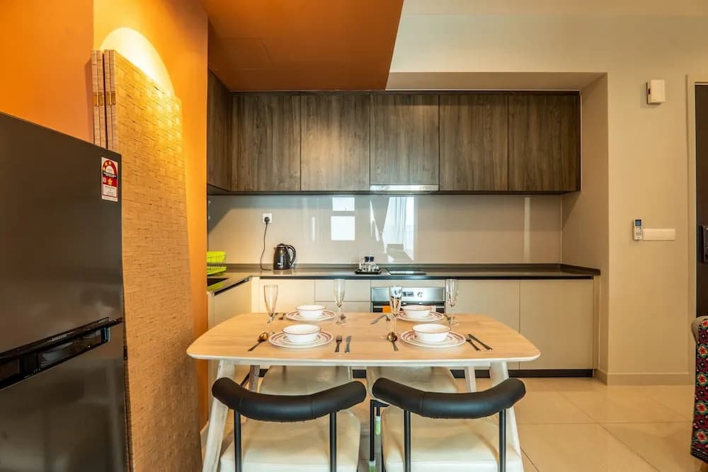 Datum Jelatek Residence by Airhost - photo 16