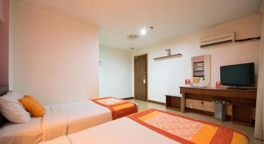 OYO 122 Hotel Chinatown 2 - photo 2