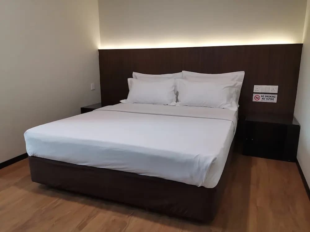Hotel Holiday - photo 4