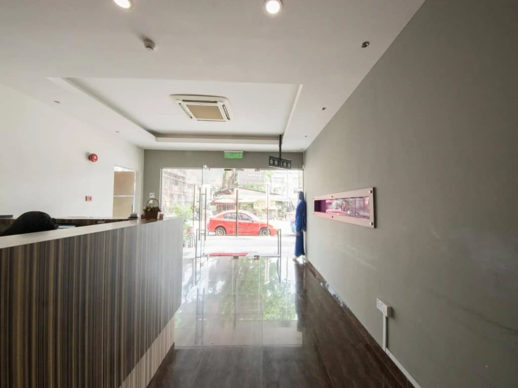 OYO Rooms Sentul KTM Station - photo 1