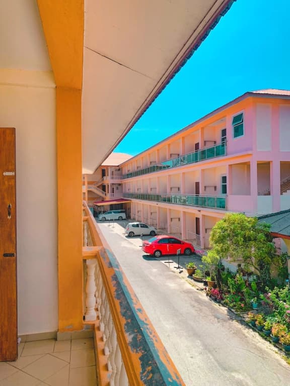 Amzar Motel Cenang - photo 16