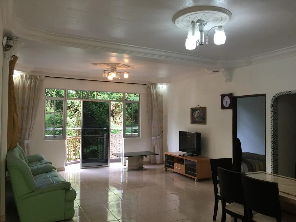 Cameron Supersave Apartment @ Crown Imperial Court - photo 1