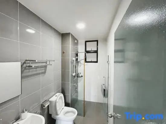PLATINO Kids Friendly, 3BR Family Suite, Next to Paradigm Mall Escape JB - photo 7
