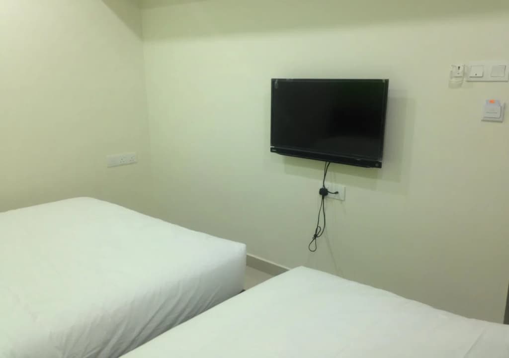 Jasmine Inn Hotel - photo 3