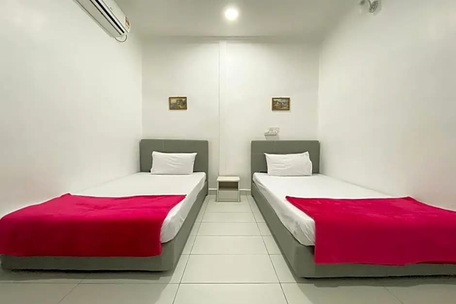 OYO 90230 Dh Residence - photo 4