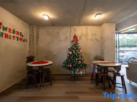 Kenny Hill Boutique Hotel near Borneo Medical Centre Kuching - photo 3