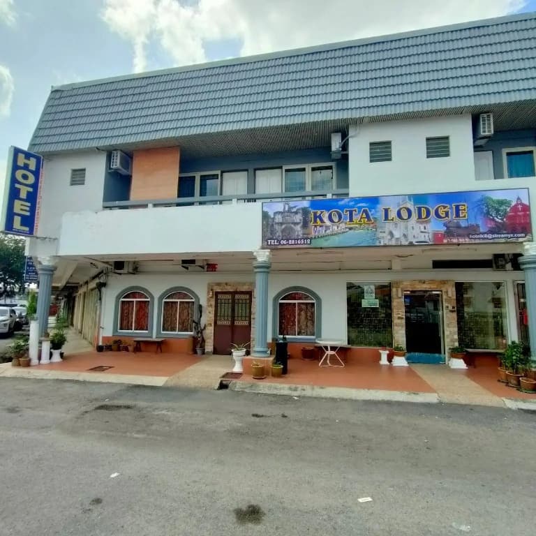 Kota Lodge Hotel - photo 20