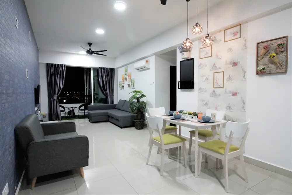 H2H Euro House - photo 8