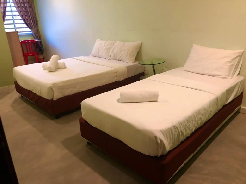 Bukit Indah Homestay - photo 3