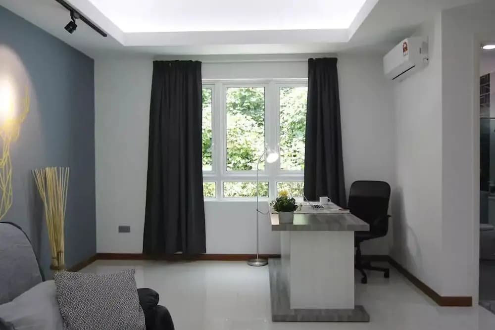 YO.OM Families Luxury Condo Gateway 6 Pax - photo 13