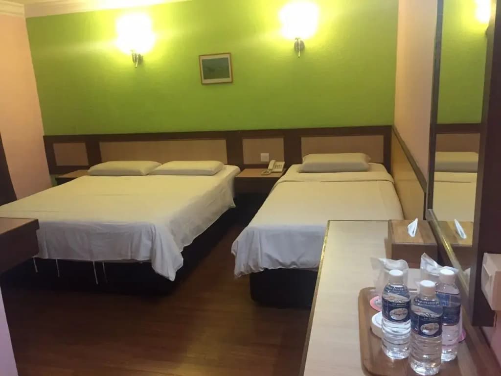 The Inn Hotel - photo 5