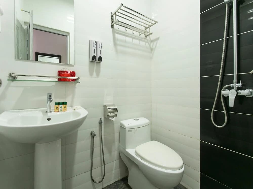 OYO 286 Uptown Hotel - photo 12