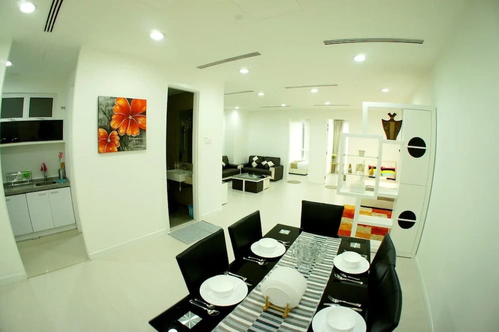 Binjai 8 KLCC @ De Space Suite - photo 25