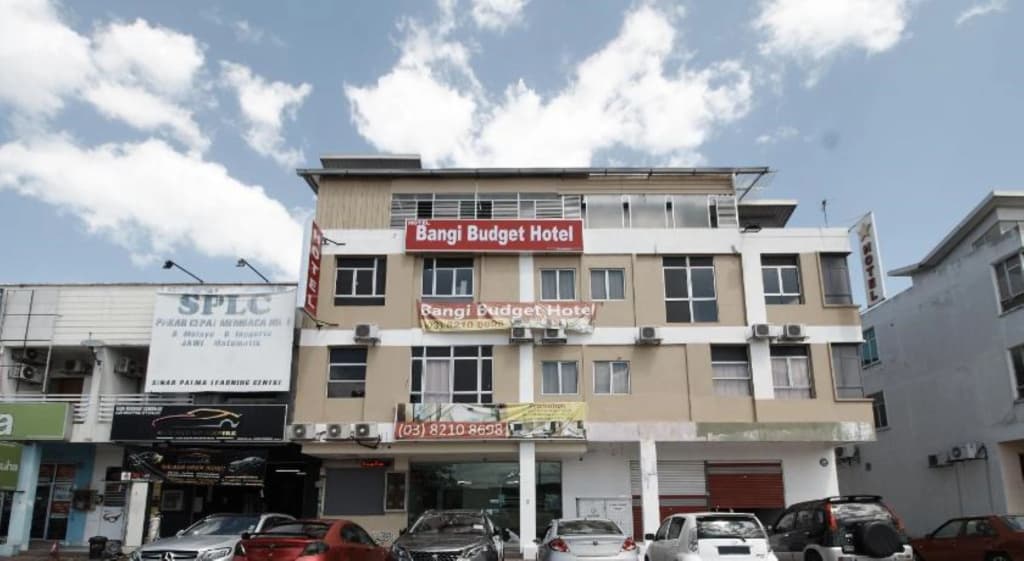 Putra Kajang Star Hotel - photo 1