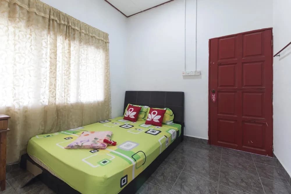 ZEN Home Nabil Nabila Homestay - photo 41