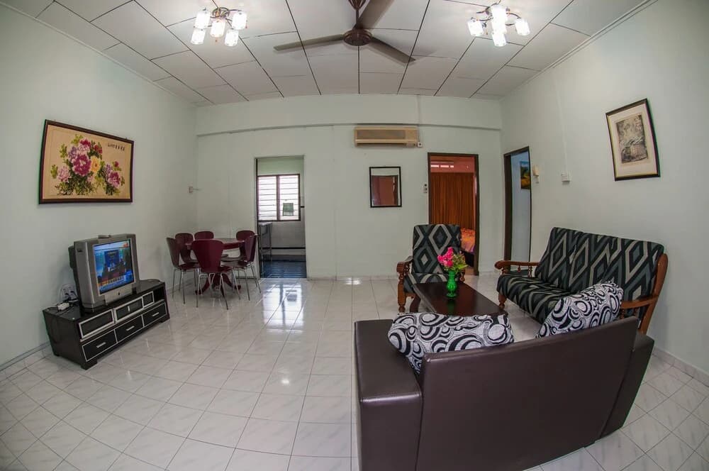 Chin Hua Residence - photo 11