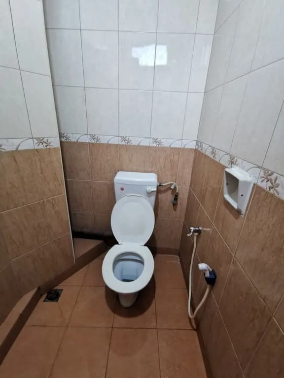 OYO 89817 Hotel Sura - photo 9
