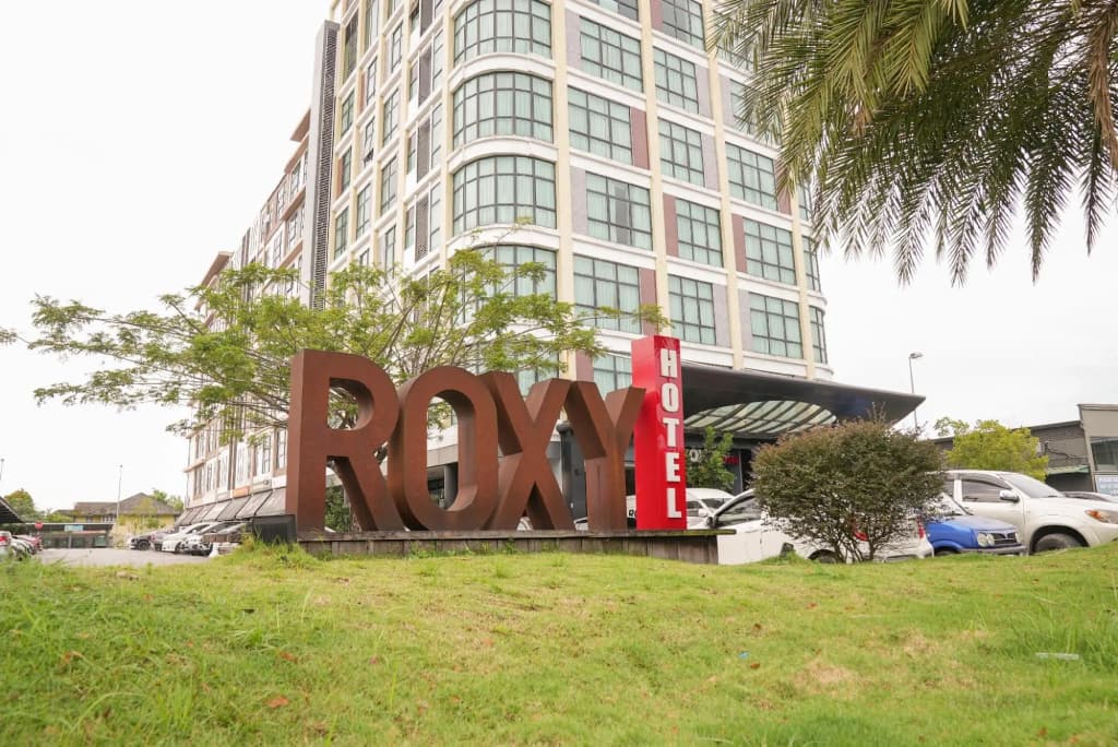 Roxy Hotel and Apartments Hotel - photo 1