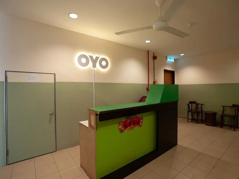 OYO 89487 Space Hotel - photo 2