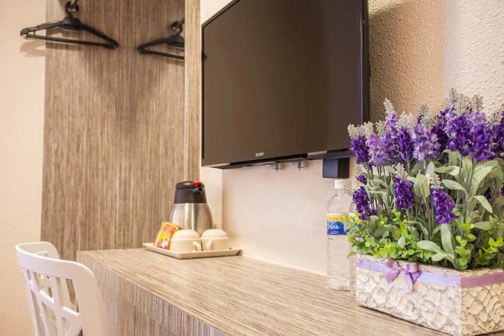Lavender Inn Permas Jaya - photo 3