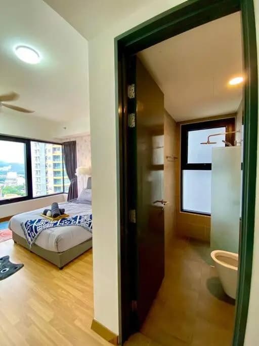 Tropicana 218 Macalister Sea & City View by stayCATion Homestay - photo 15