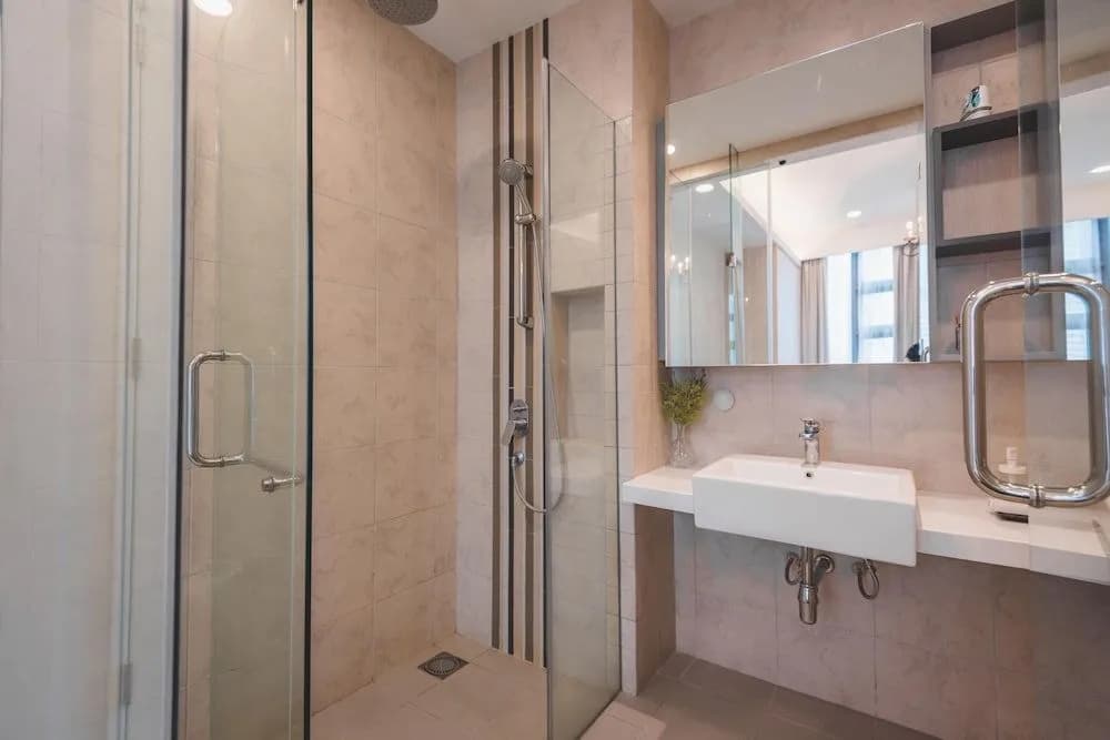 The Robertson by White Forest Suites - photo 8