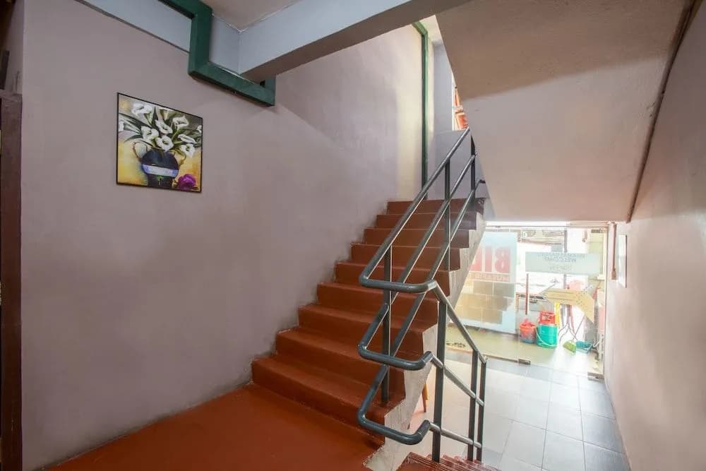 SPOT ON 89788 Musafir Transit Hotel - photo 12