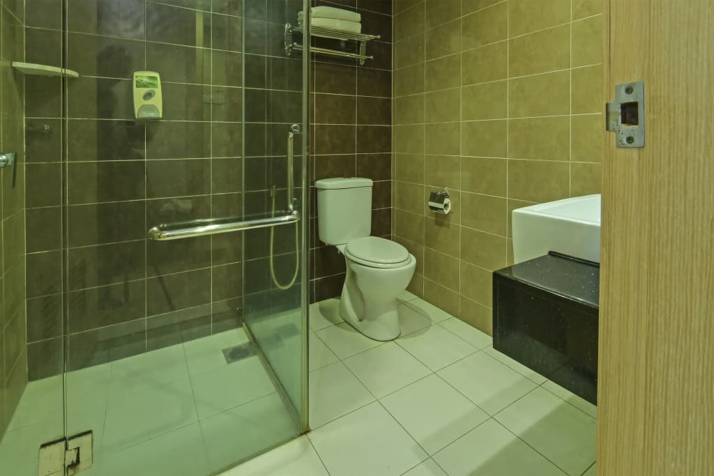 Collection O Melaka Near Dataran Pahlawan Formerly Ideals Hotel - photo 9