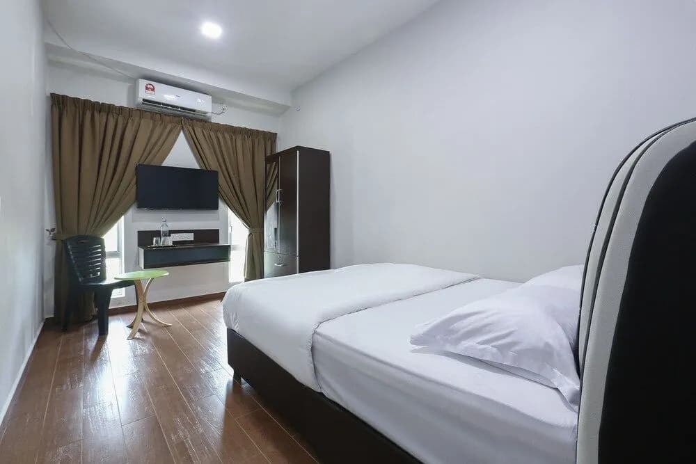 OYO 89859 PP Traveller's Hotel - photo 7
